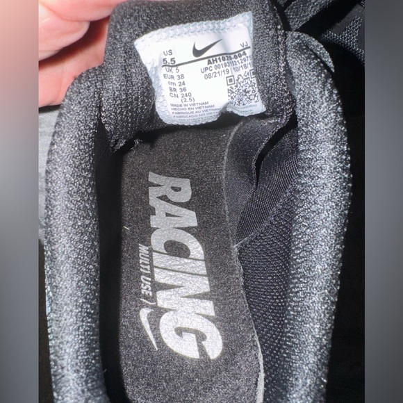 Women’s Rival Track Shoes - Picture 3 of 4